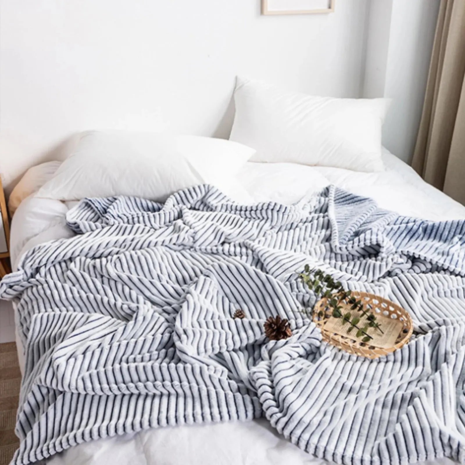 Goodinary® Ribbed Soft Flannel Blanket Goodinary