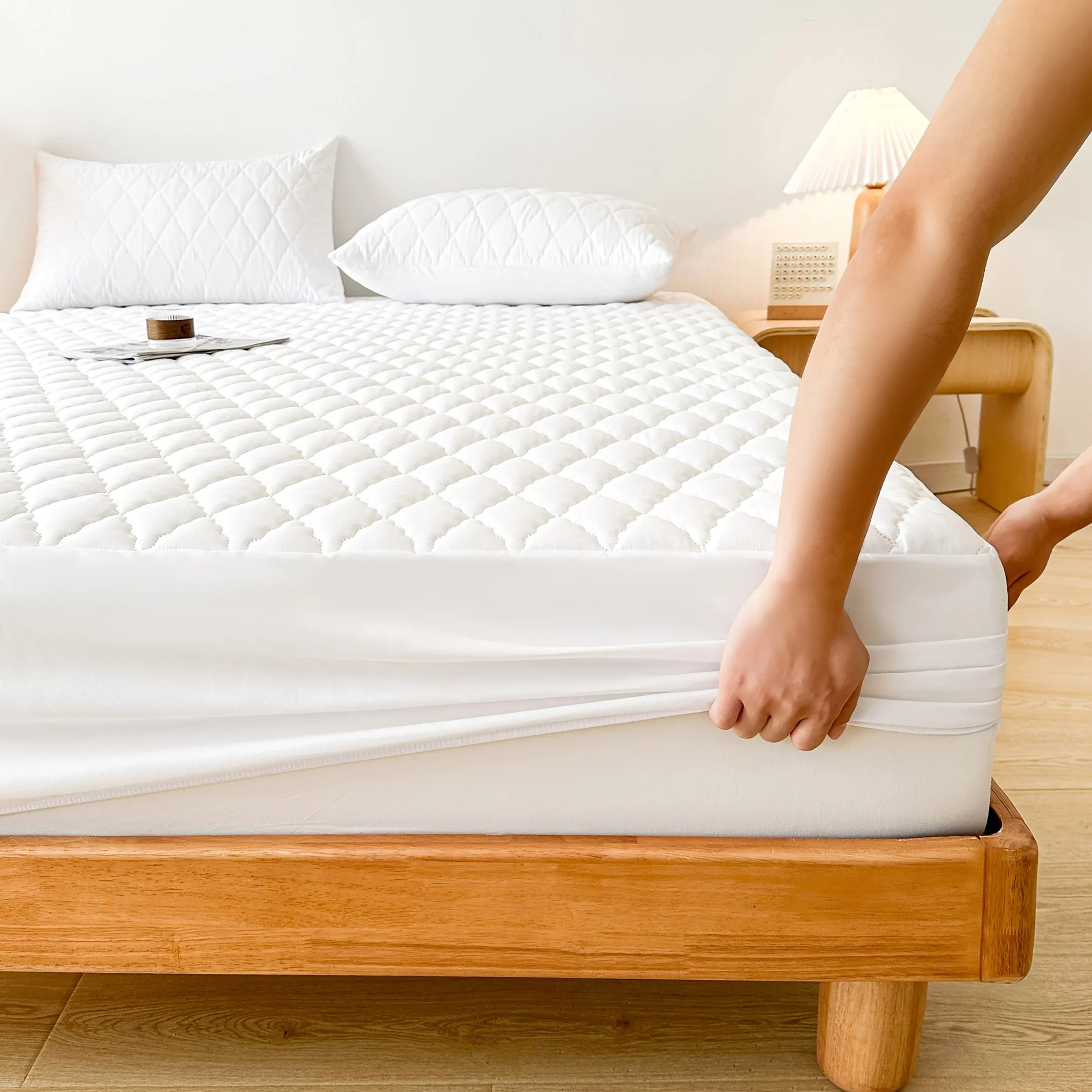 Goodinary® Waterproof Thick Mattress Pad Protector