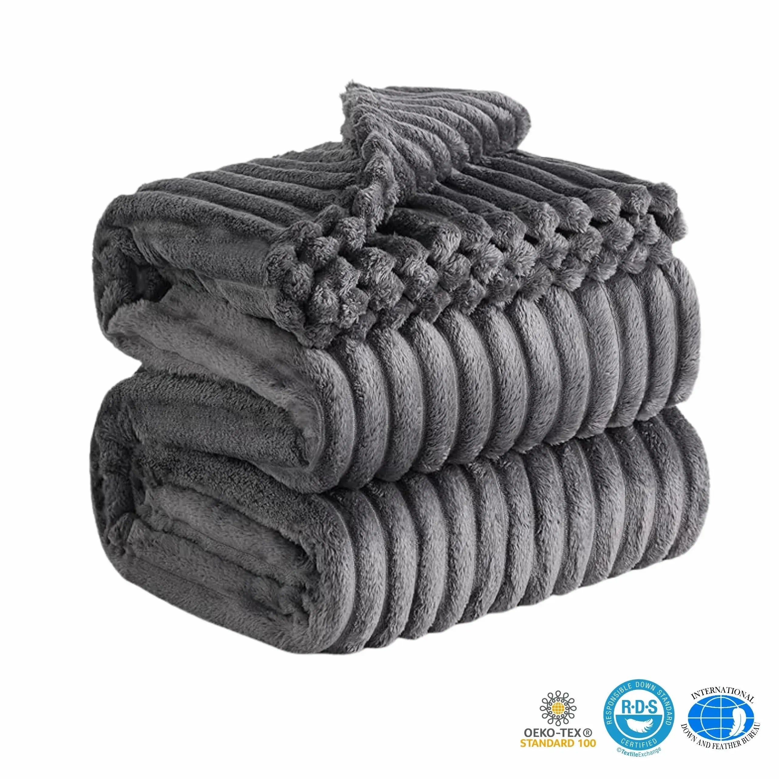 Goodinary® Soft Faux Rabbit Fur Throw Blanket Goodinary