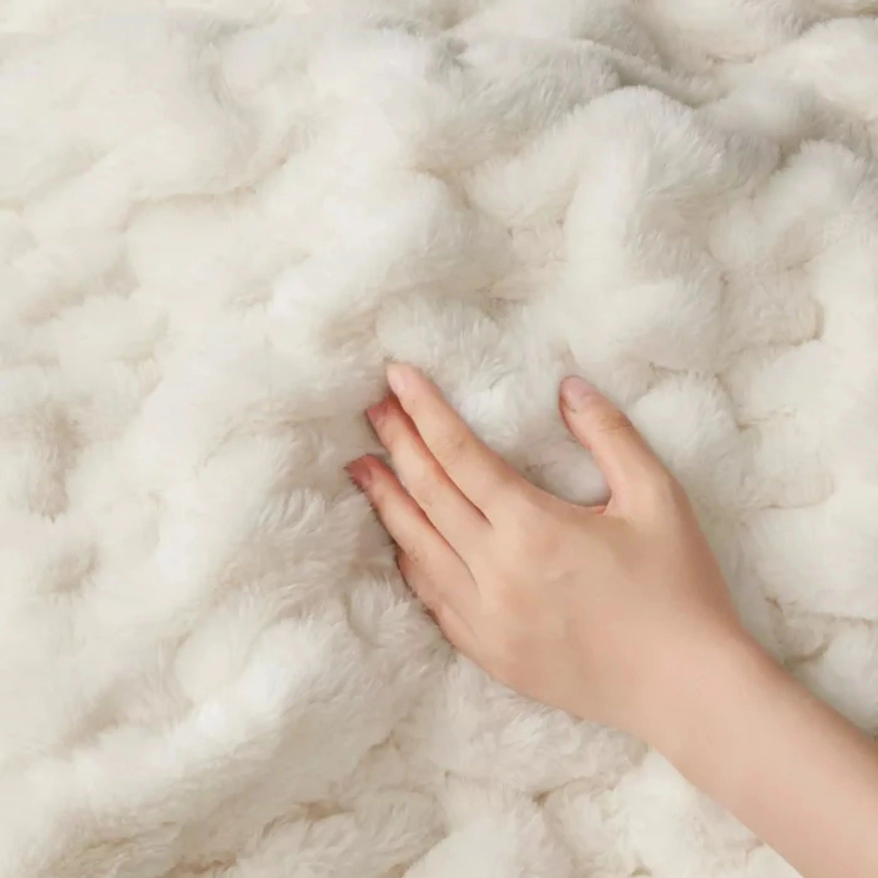 Goodinary® Ruched Faux Fur Cozy Throw Blanket