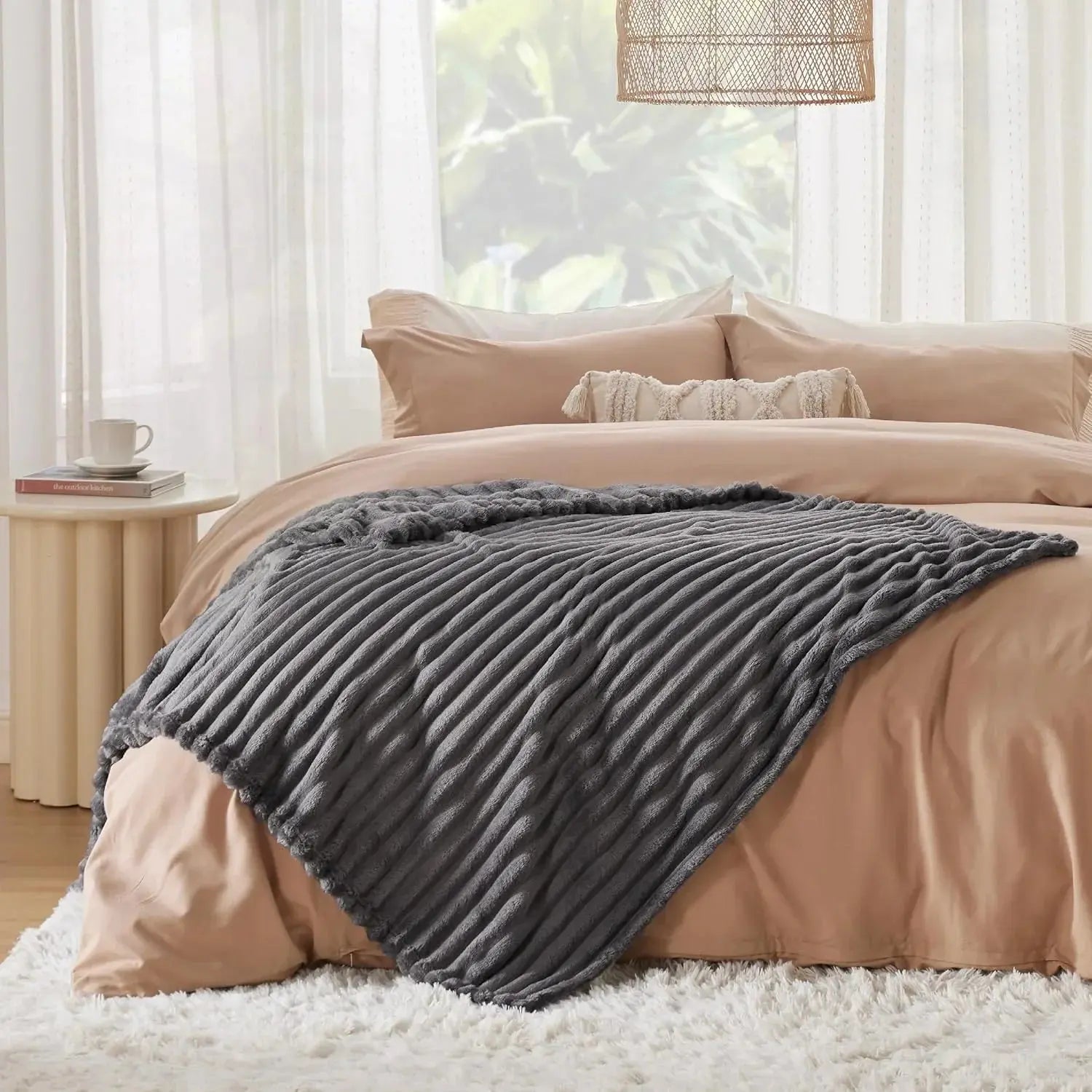 Goodinary® Luxury Soft Faux Rabbit Fur Throw Blanket Goodinary
