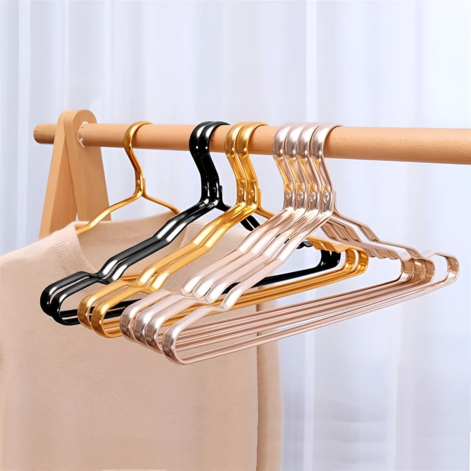 Goodinary® Gold Plated Metal Hangers Set (10pcs) Goodinary