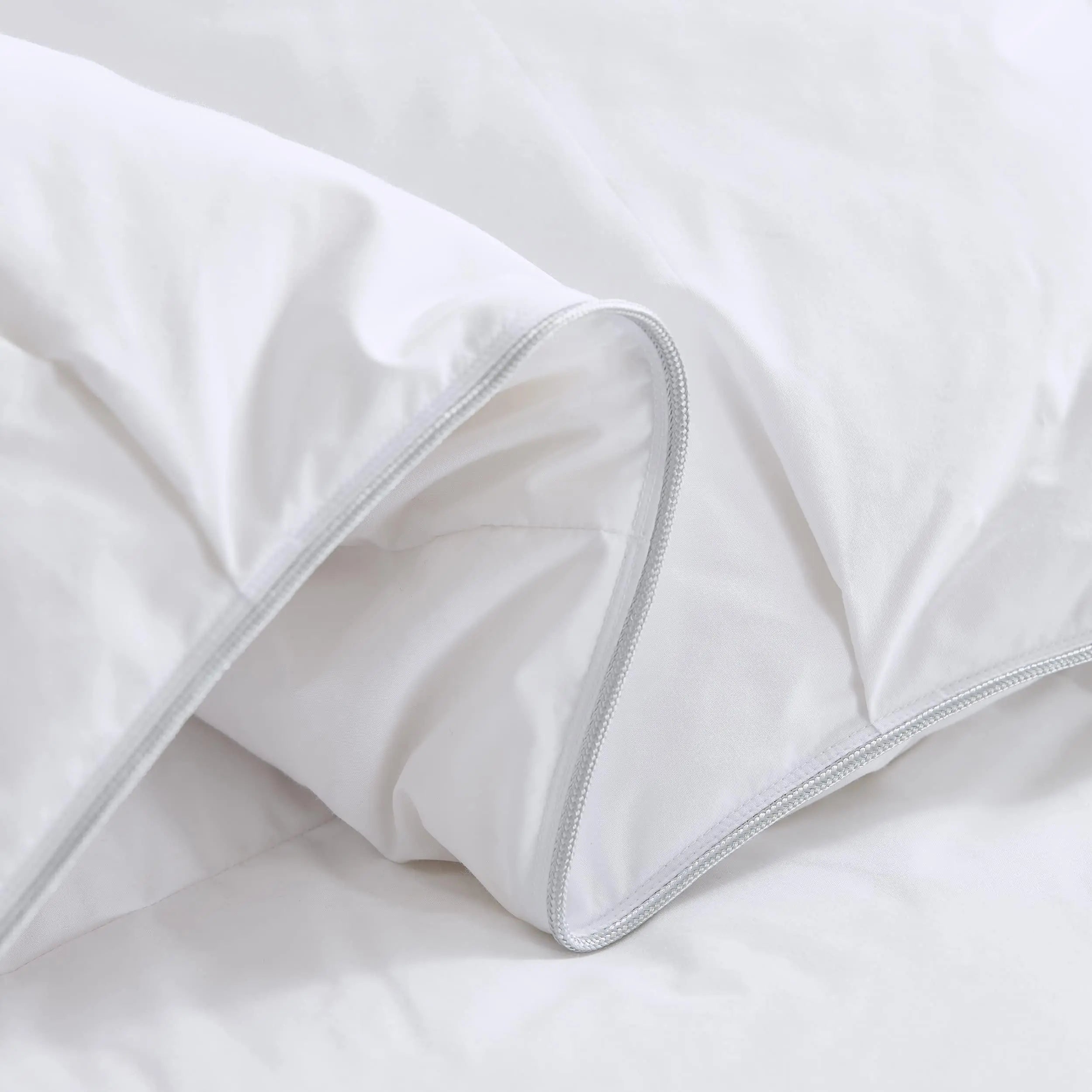 Goodinary® Goose Down Comforter with Pinch Pleat Goodinary