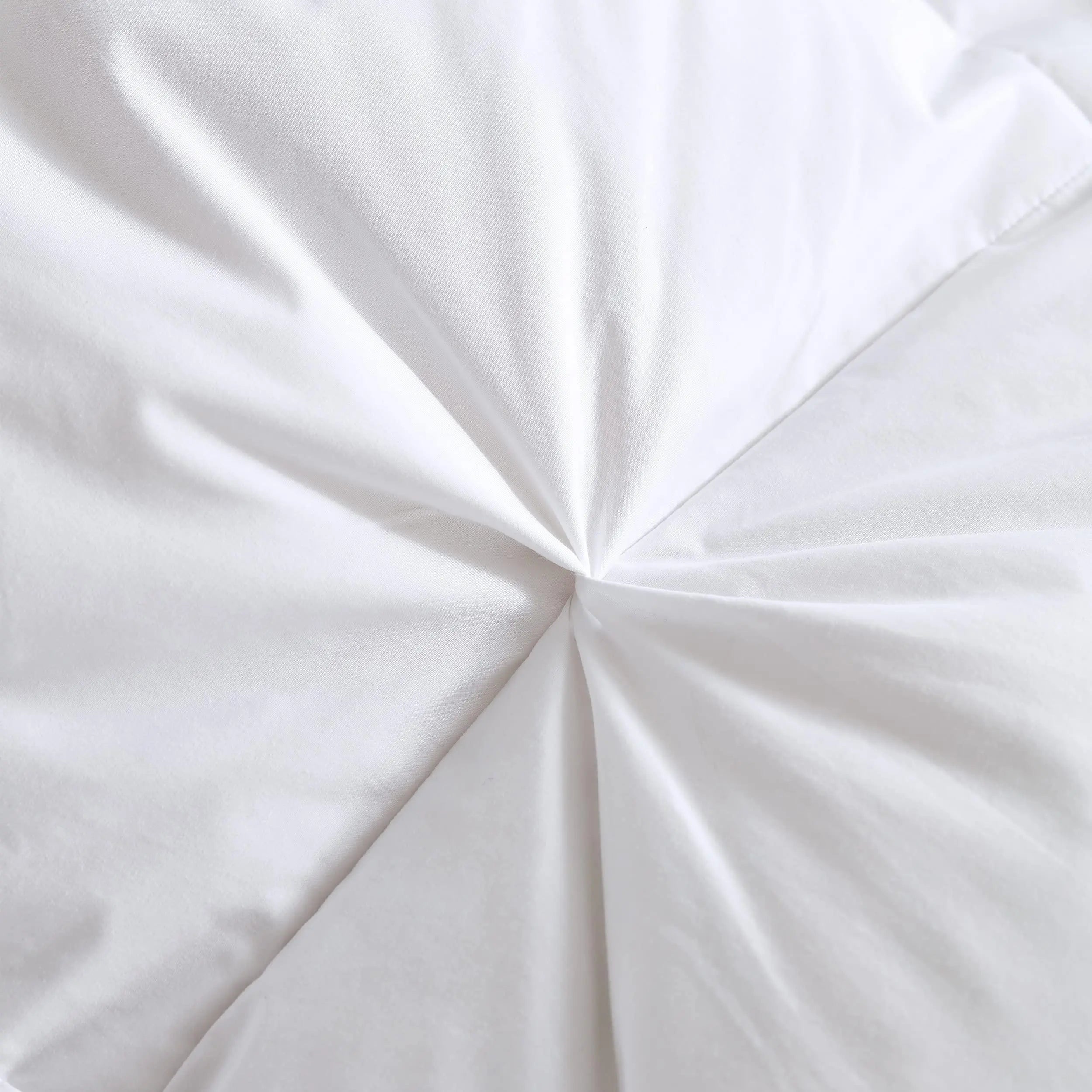 Goodinary® Goose Down Comforter with Pinch Pleat Goodinary