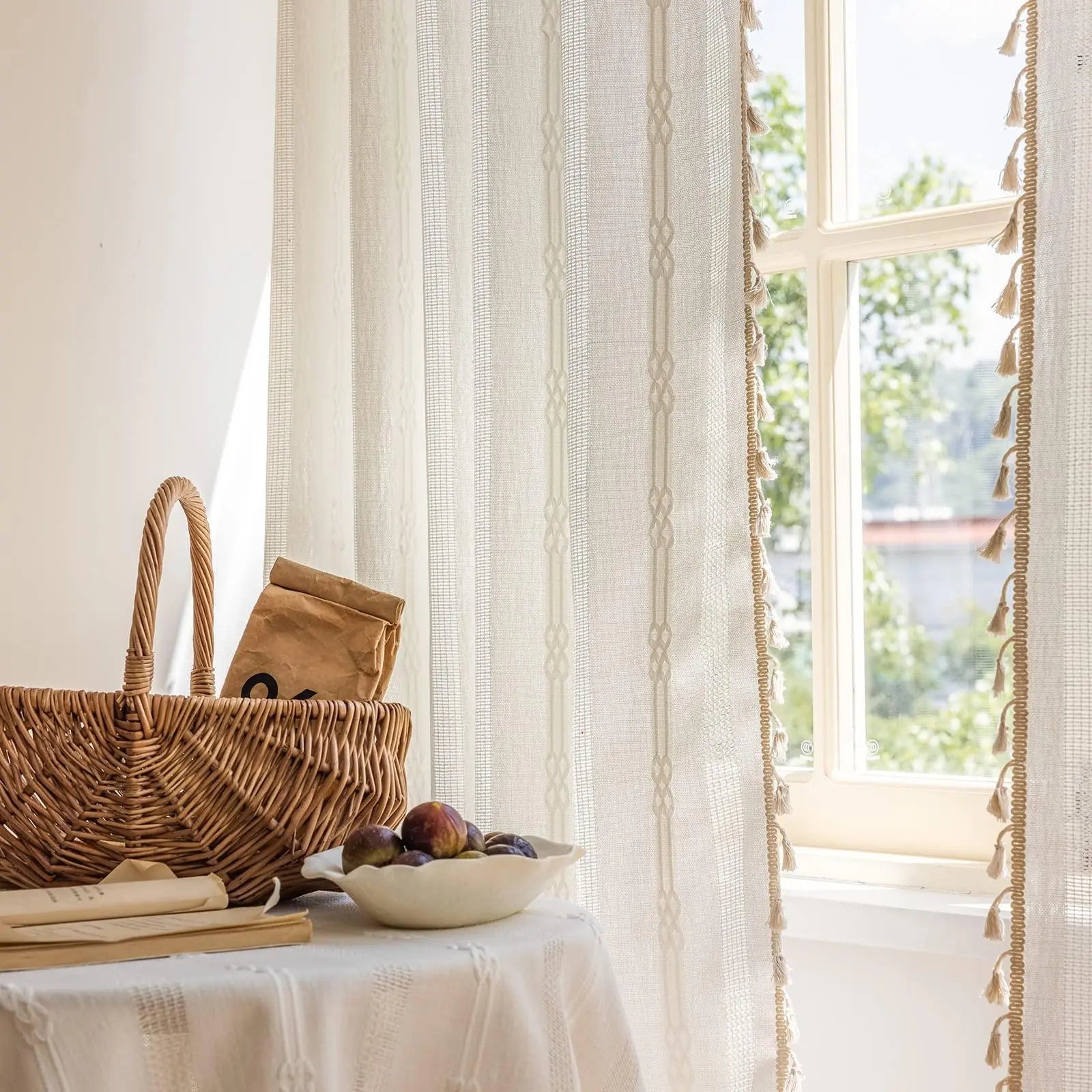 Goodinary® Jacquard Hollow-Out White Tulle Curtains Goodinary