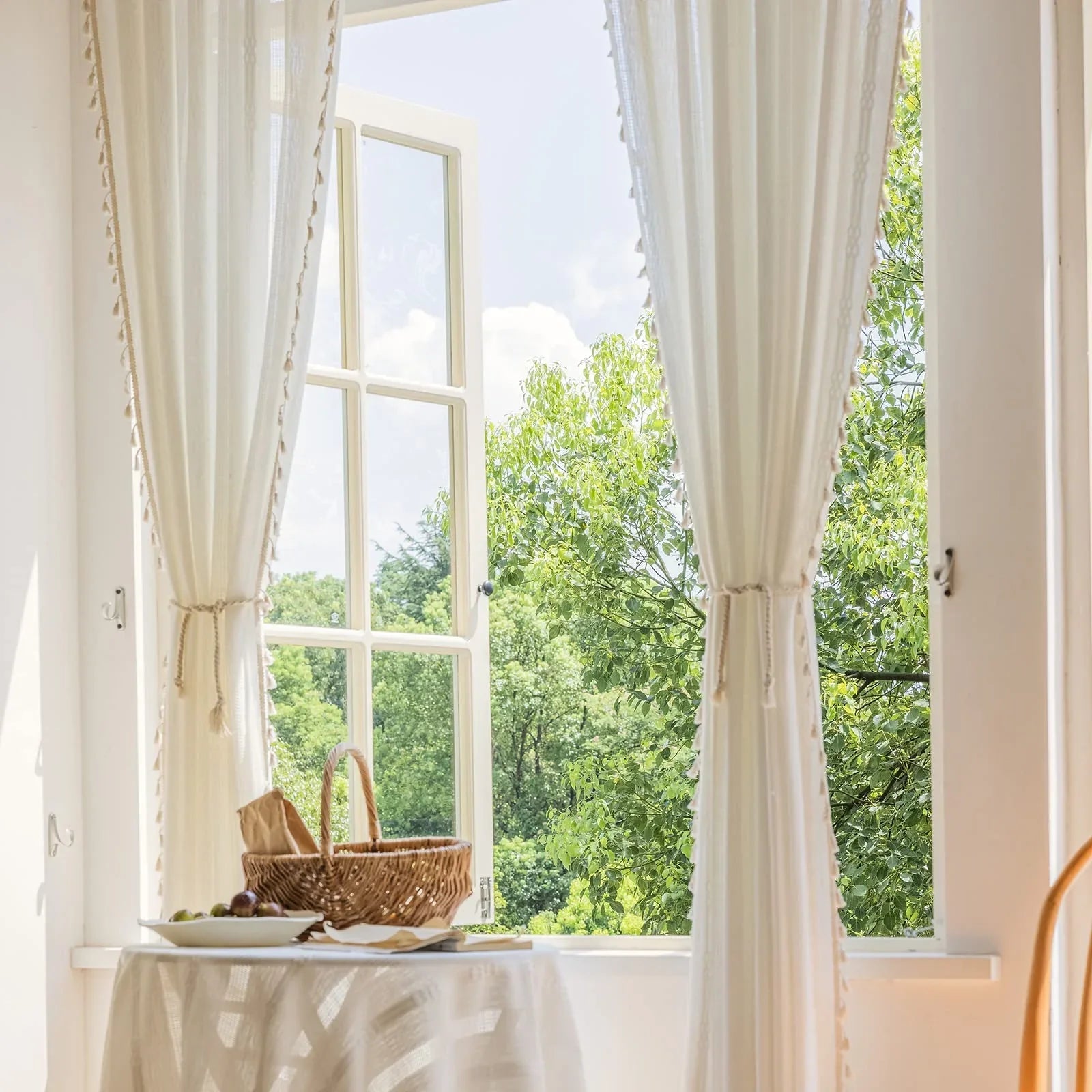 Goodinary® Jacquard Hollow-Out White Tulle Curtains