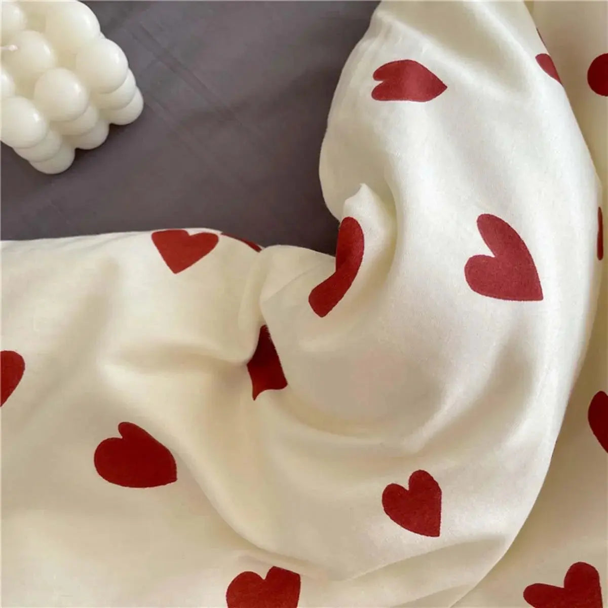 Goodinary® Soft Lightweight Korean Heart Bedding Set (4pcs) Goodinary