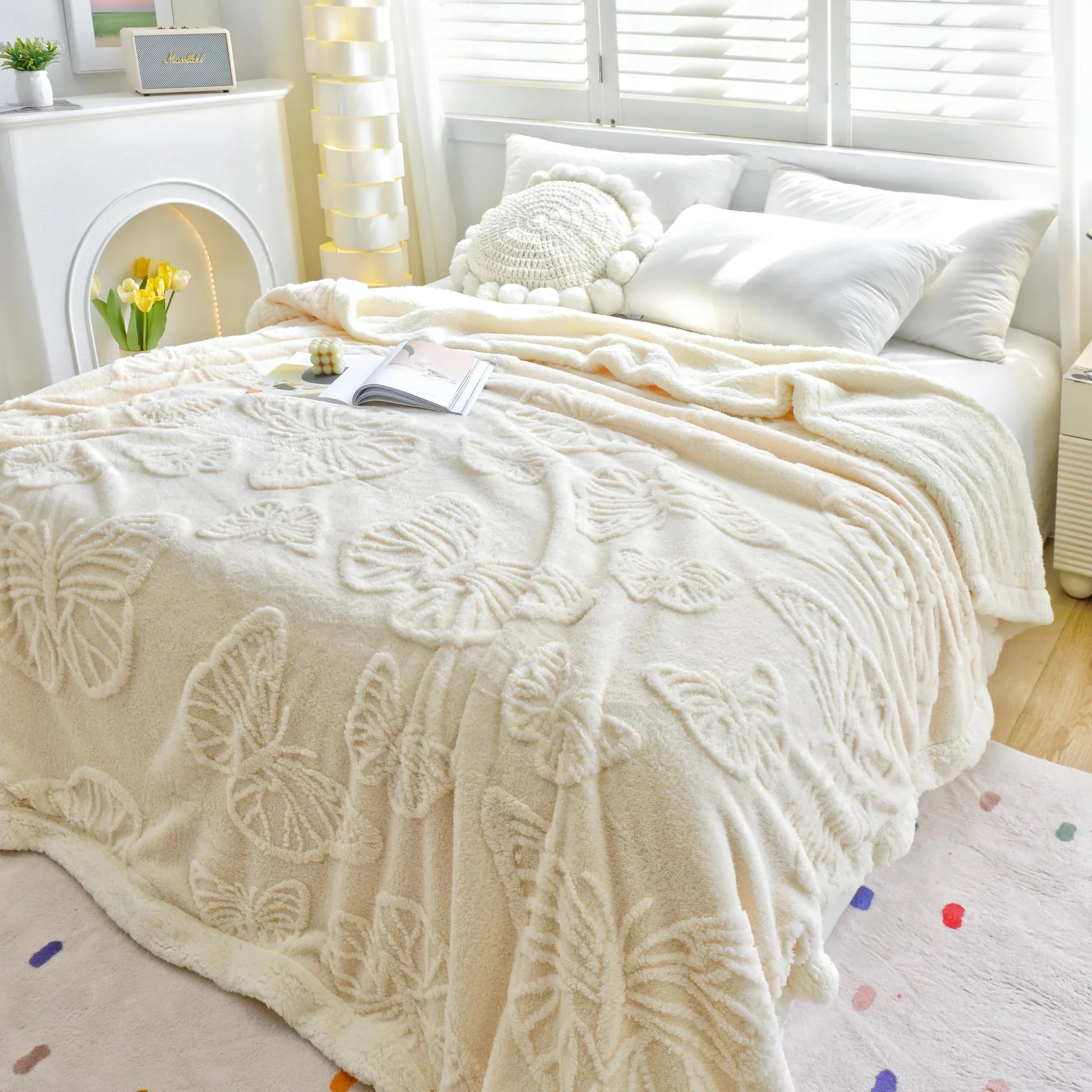 Goodinary® Coral Butterfly Fleece Flannel Blanket