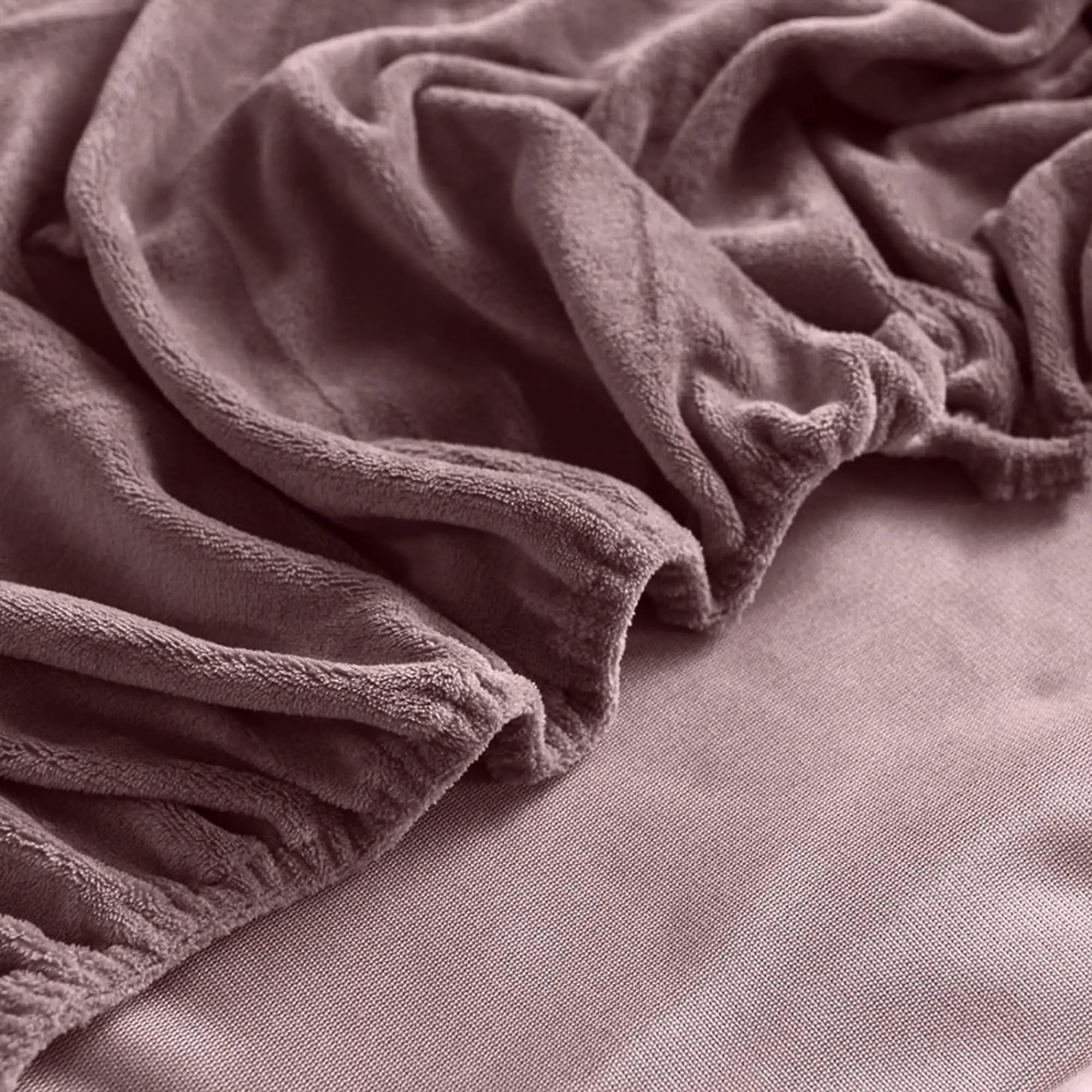 Goodinary® Plush Velvet Thermal Mattress Cover Sheet Goodinary