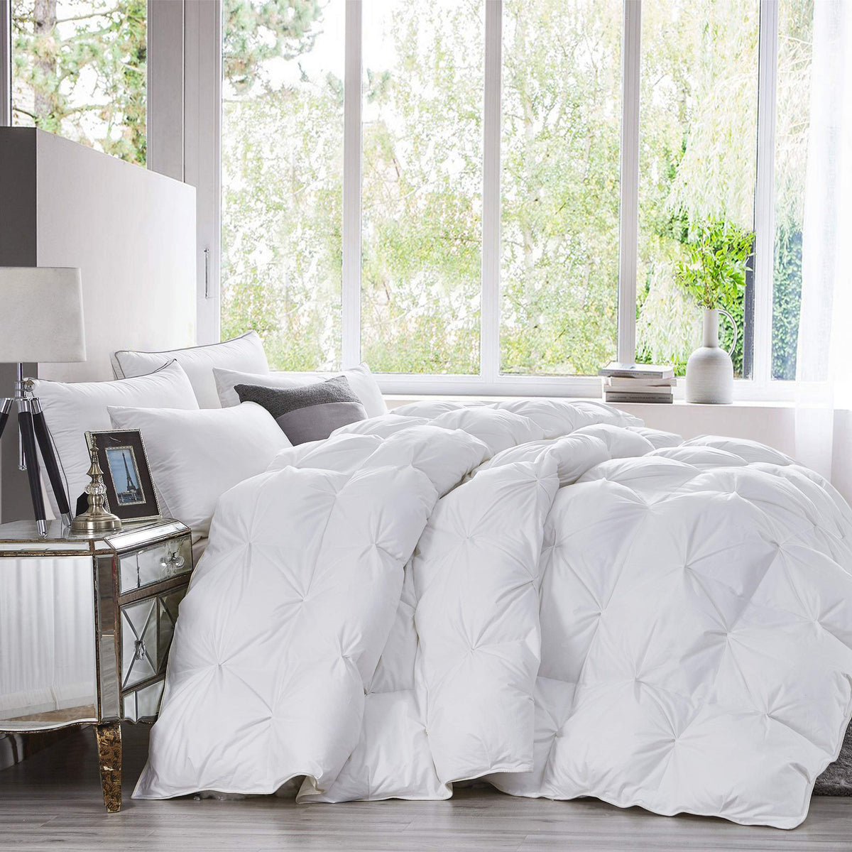 Goodinary® Goose Down Comforter with Pinch Pleat