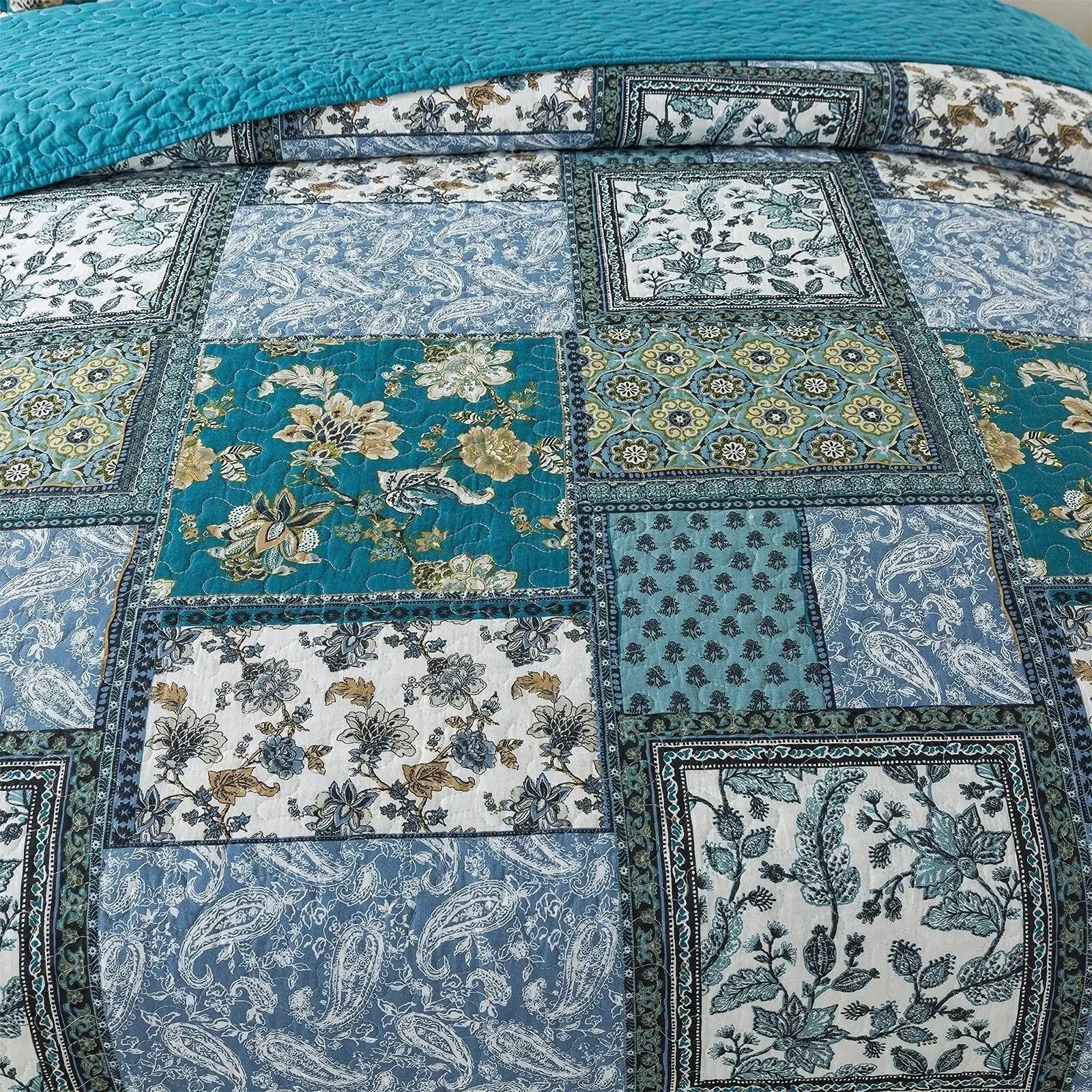 Goodinary® Patchwork Quilt Set (1 Bedspread & 2 Pillow Cases) - Goodinary
