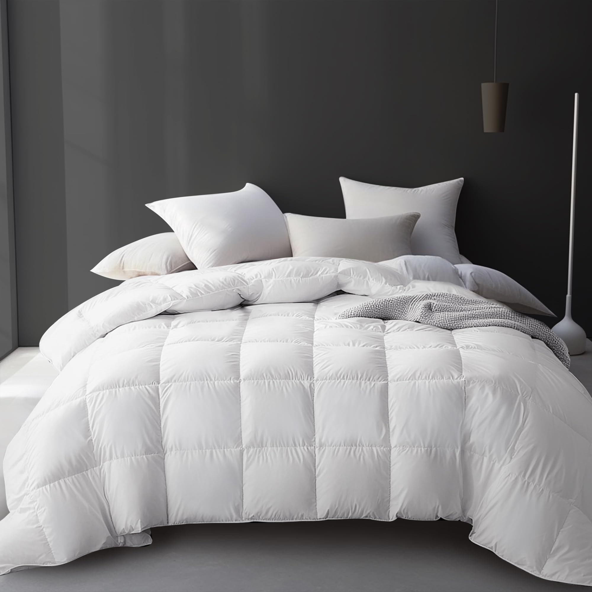 Goodinary® White Goose Down Cooling Comforter