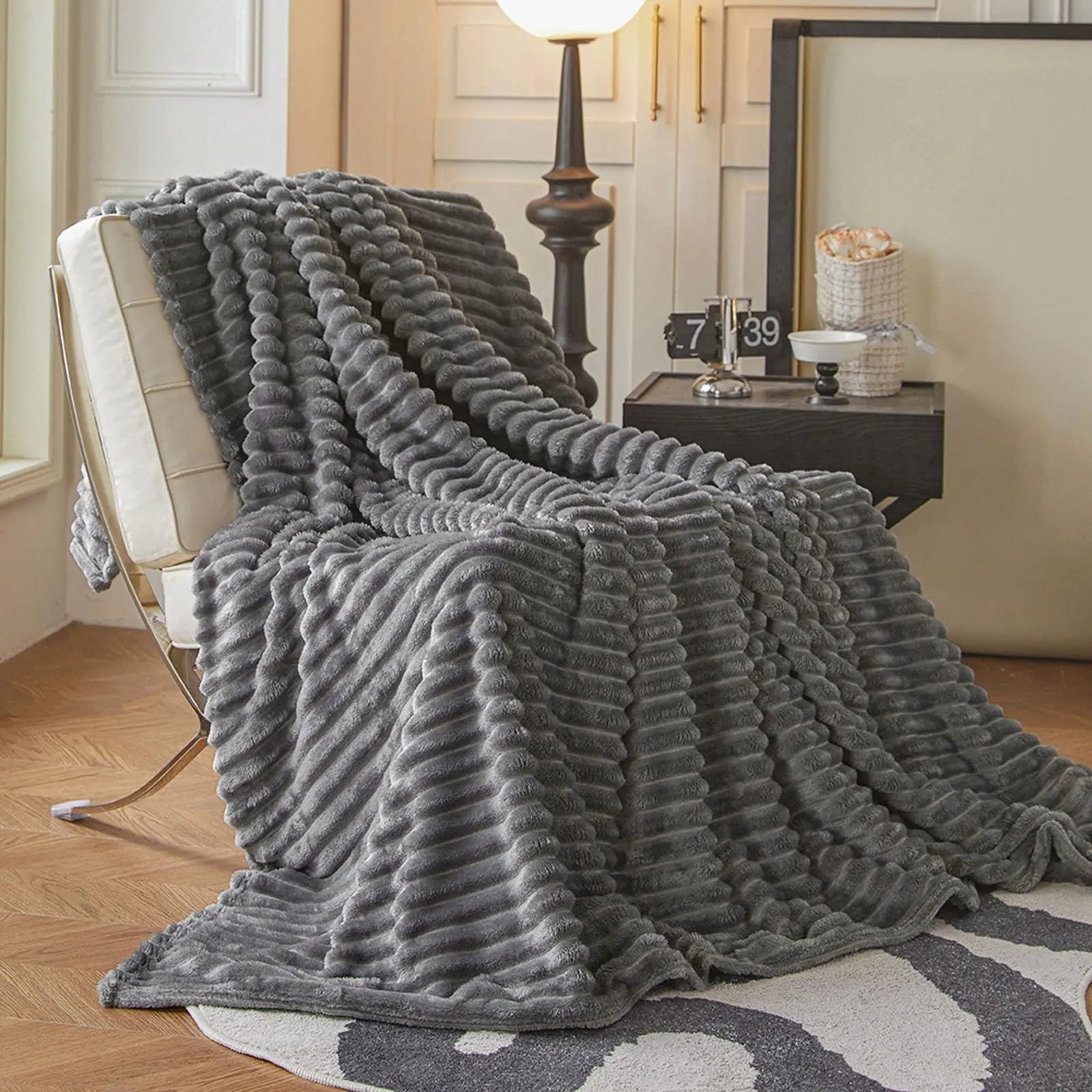Goodinary® Luxury Soft Faux Rabbit Fur Throw Blanket Goodinary