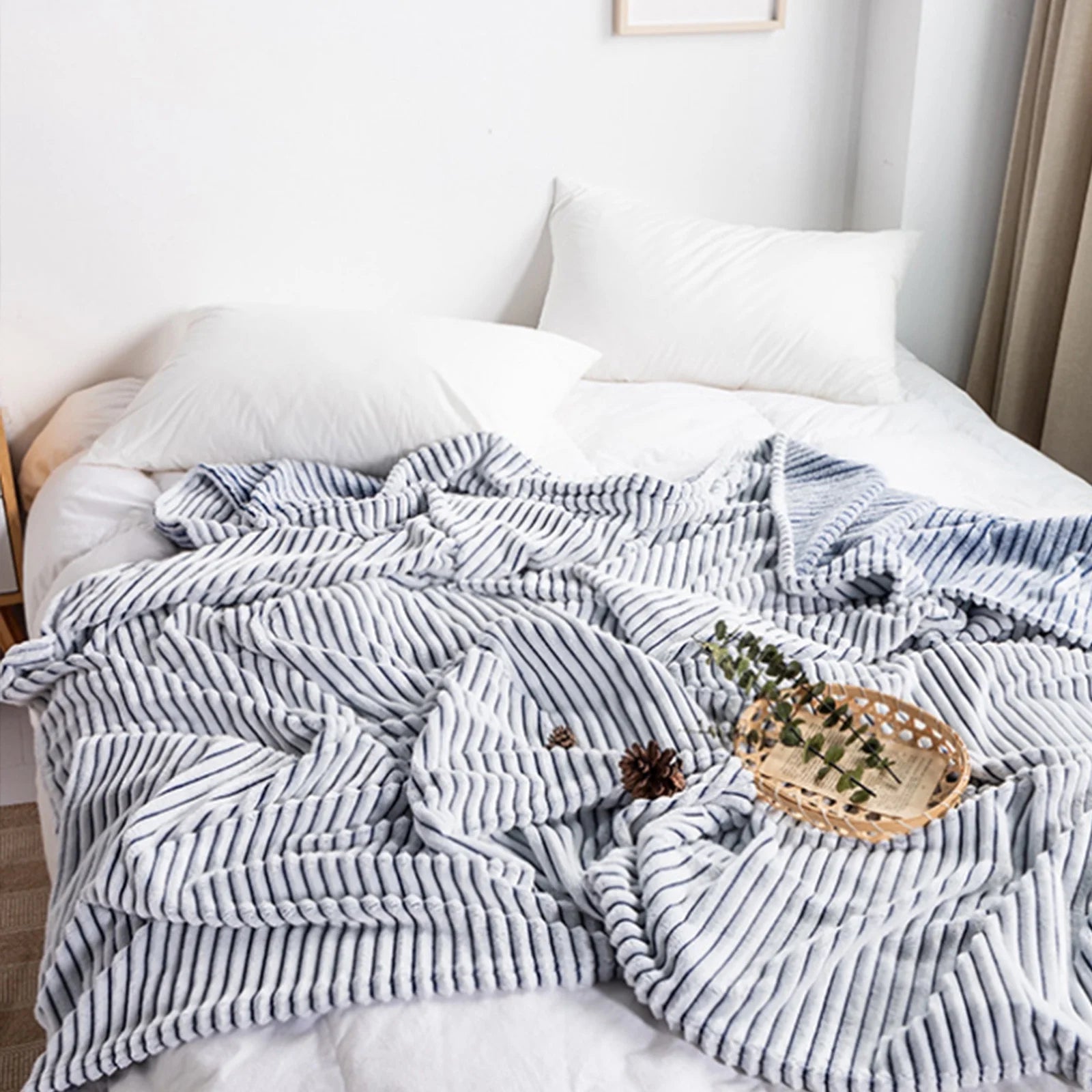 Goodinary® Ribbed Soft Flannel Blanket