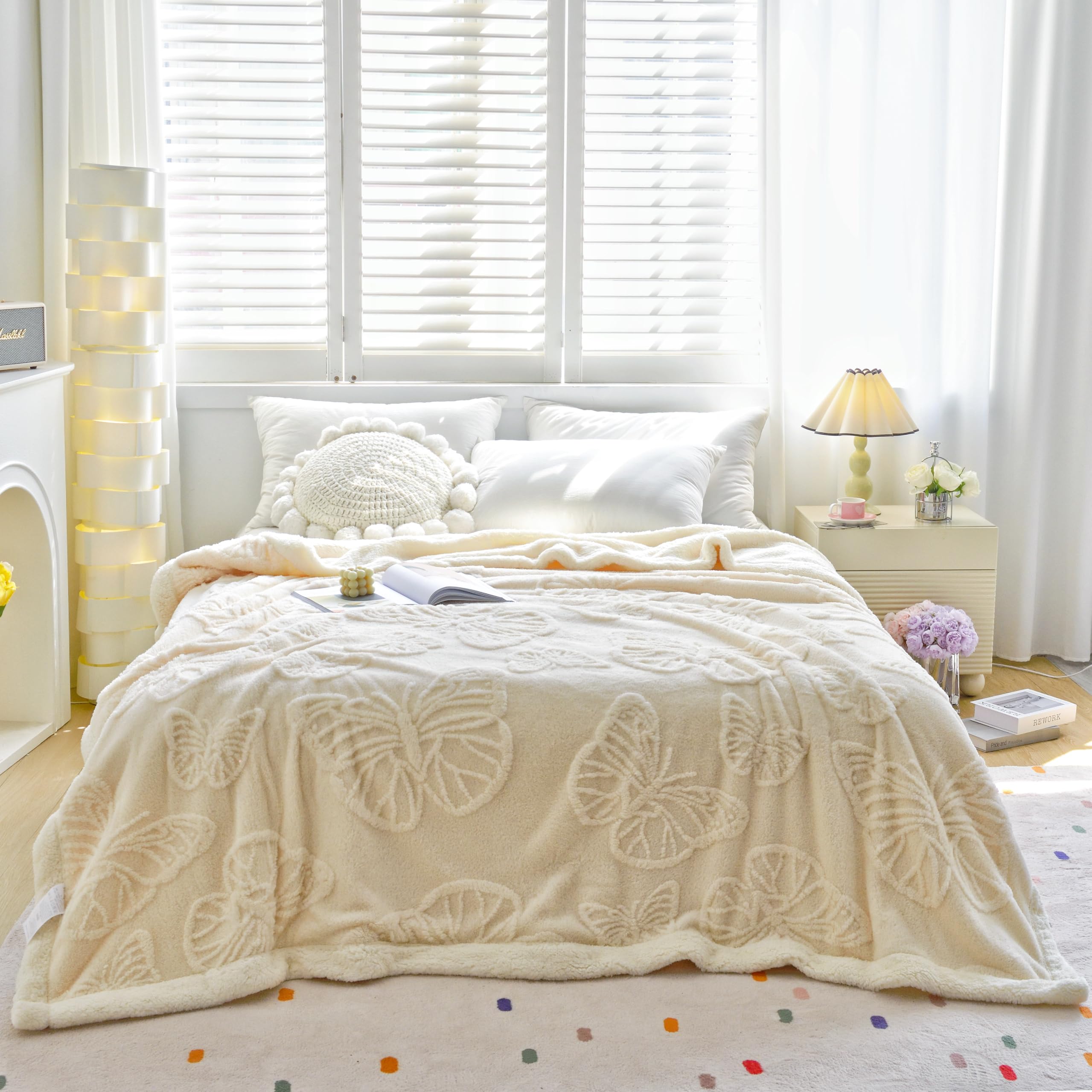 Goodinary® Coral Butterfly Fleece Flannel Blanket