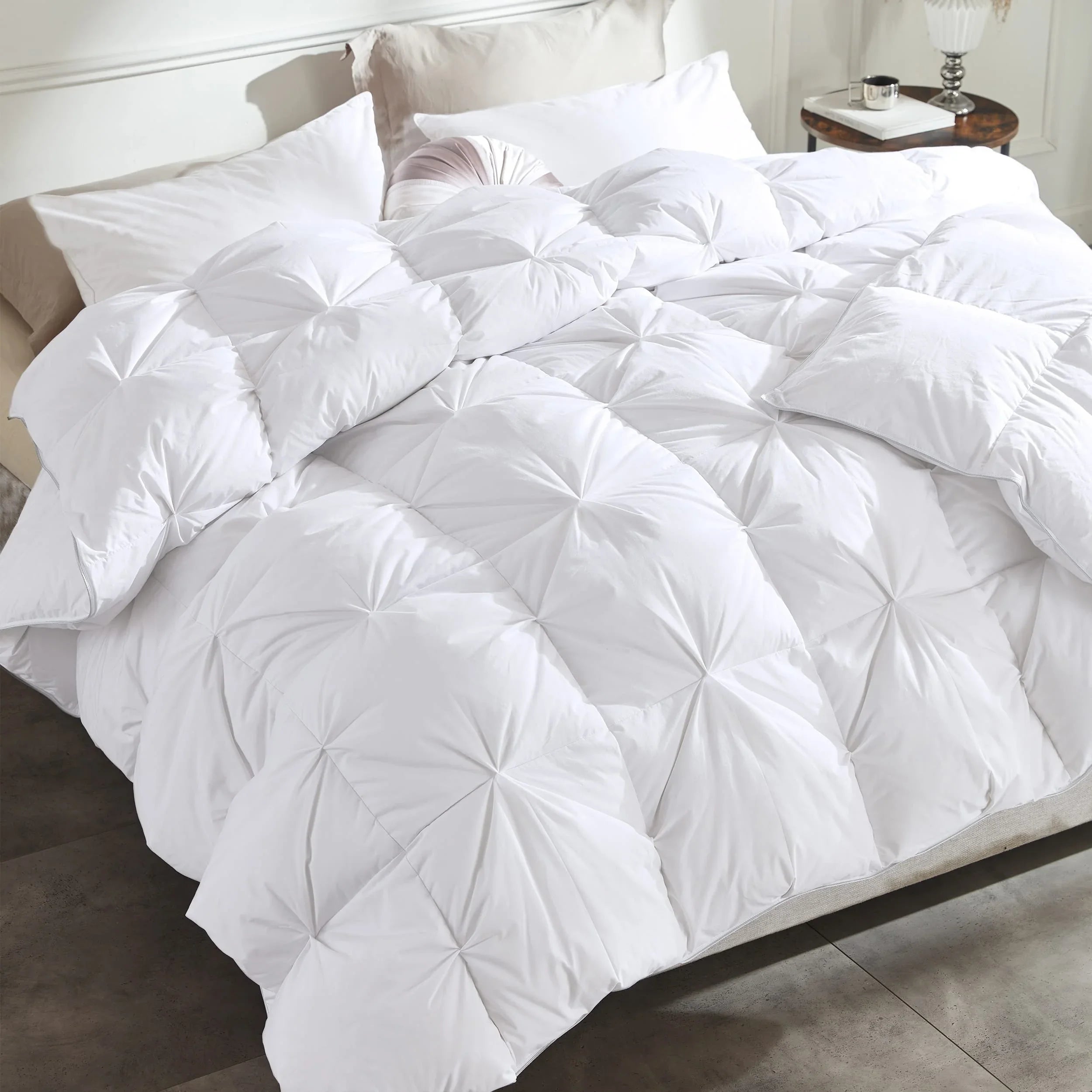 Goodinary® Goose Down Comforter with Pinch Pleat