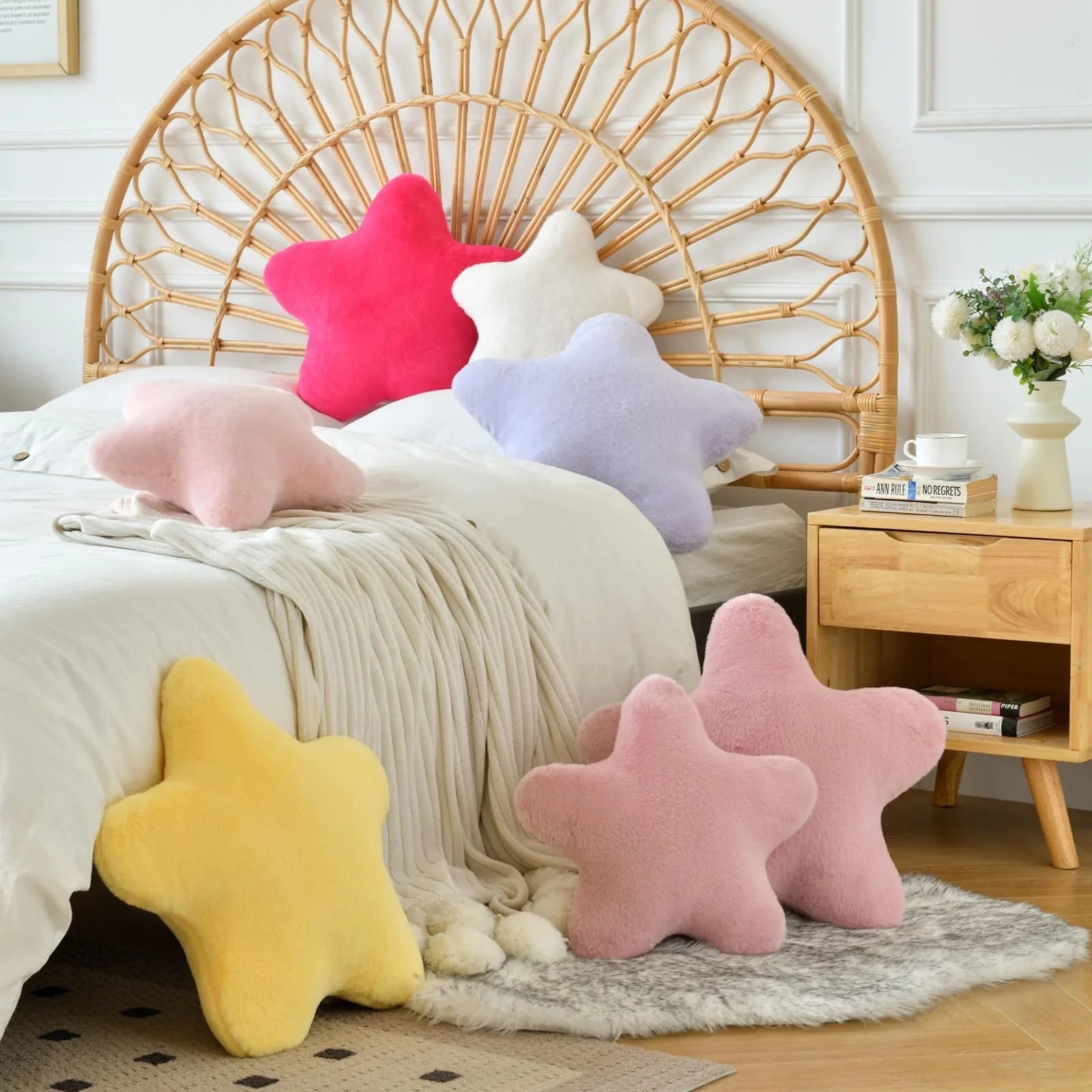 Goodinary® Plush Star Soft Decorative Throw Pillow