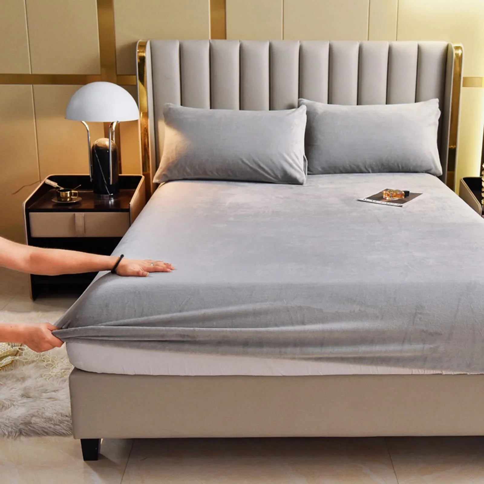 Goodinary® Plush Velvet Thermal Mattress Cover Sheet