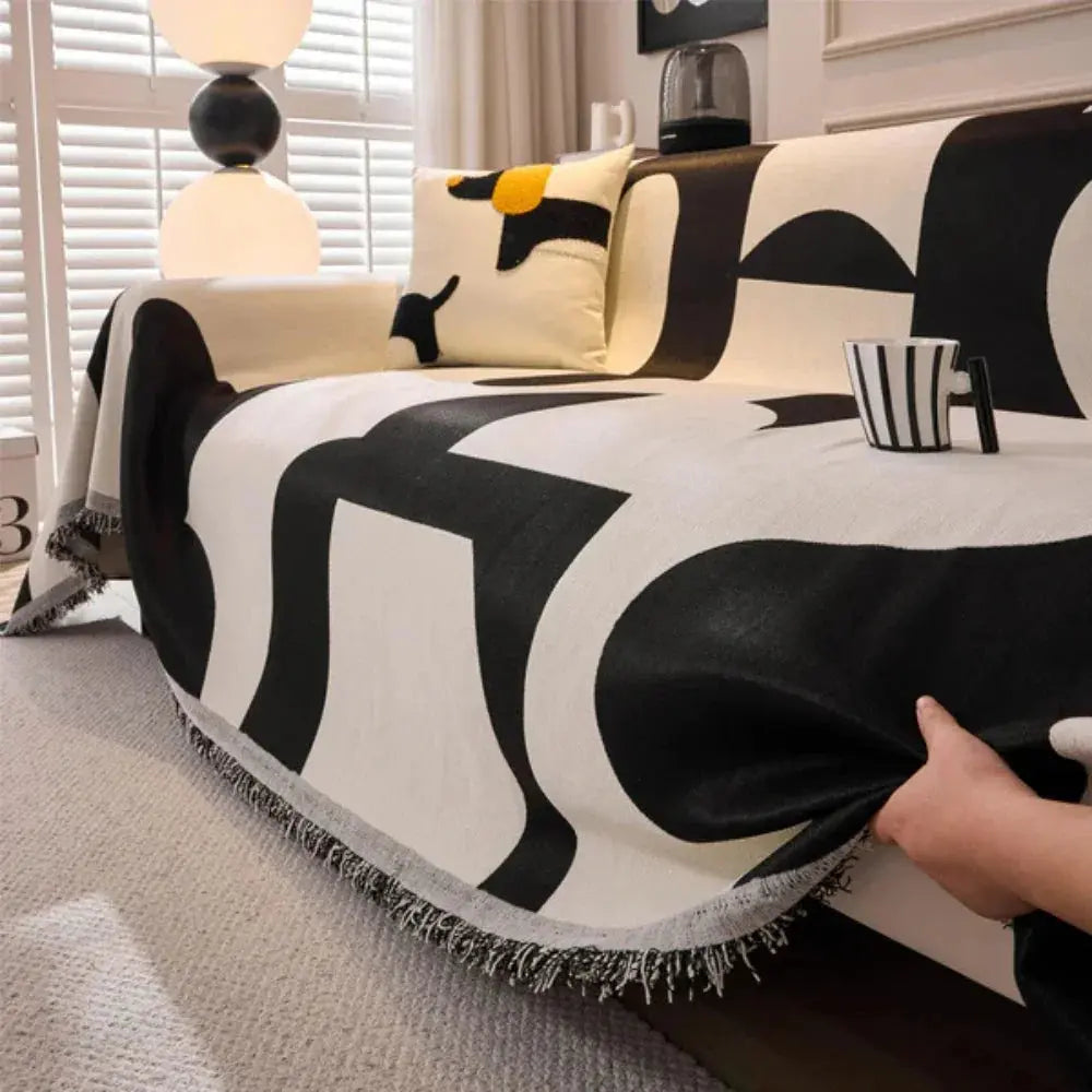 Goodinary® Soft Lightweight Chenille Plaid Throw Blanket Goodinary