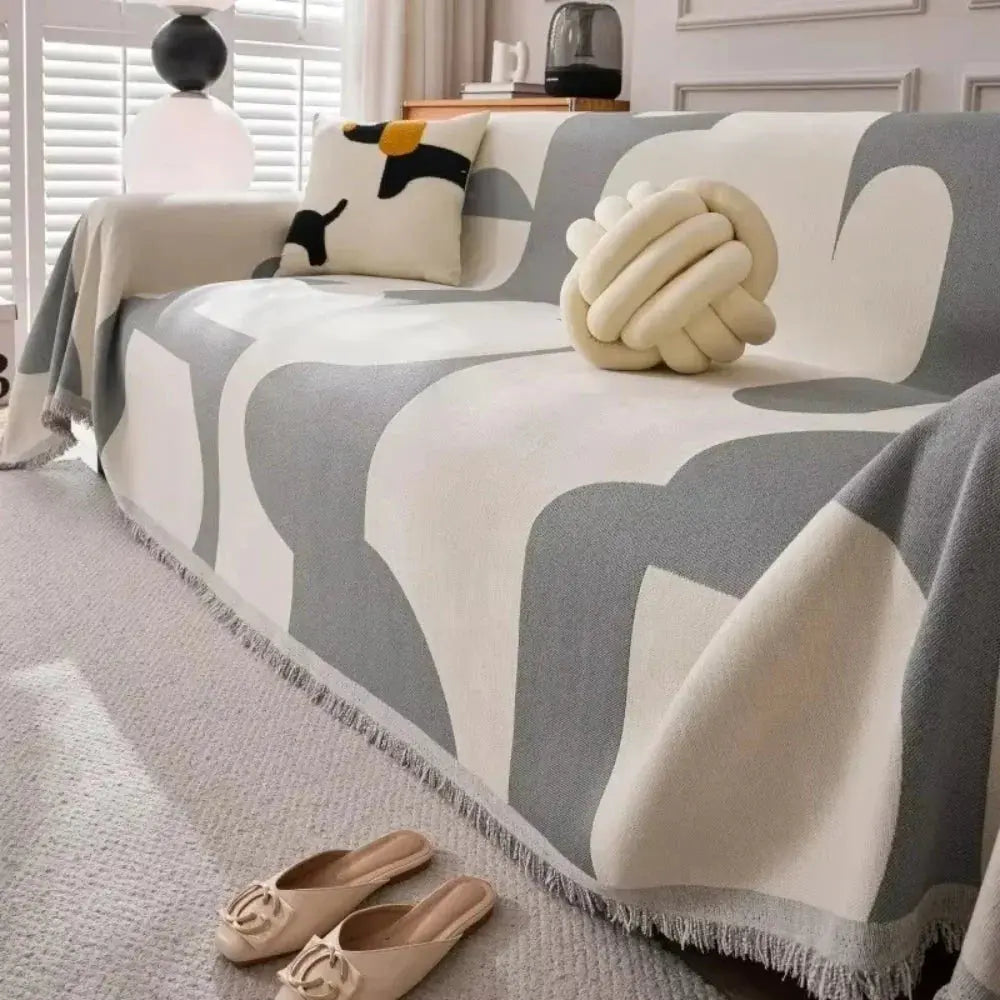 Goodinary® Soft Lightweight Chenille Plaid Throw Blanket Goodinary