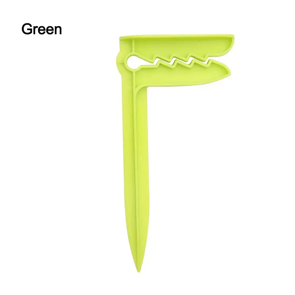 4Pcs/Set Beach Towel Clip Camping Mat Clip Outdoor Decorative Clothespins Sheet Holder Towel Clamp Clothes Pegs Tent Clips