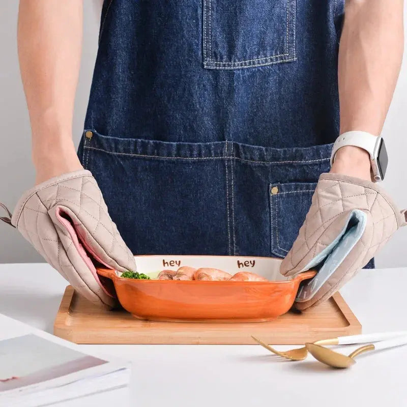 1PC Fish Shaped Silicone Anti Scald Oven Gloves Kitchen Silicone Gloves Tray Dish Holder Oven Gloves Multi-purpose Gloves