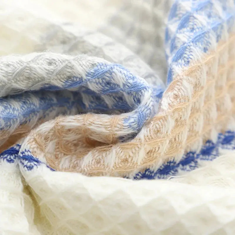 100% Pure cotton waffle bath towel is soft and absorbent for adults. Honeycomb bath towel is fluffy and skin friendly