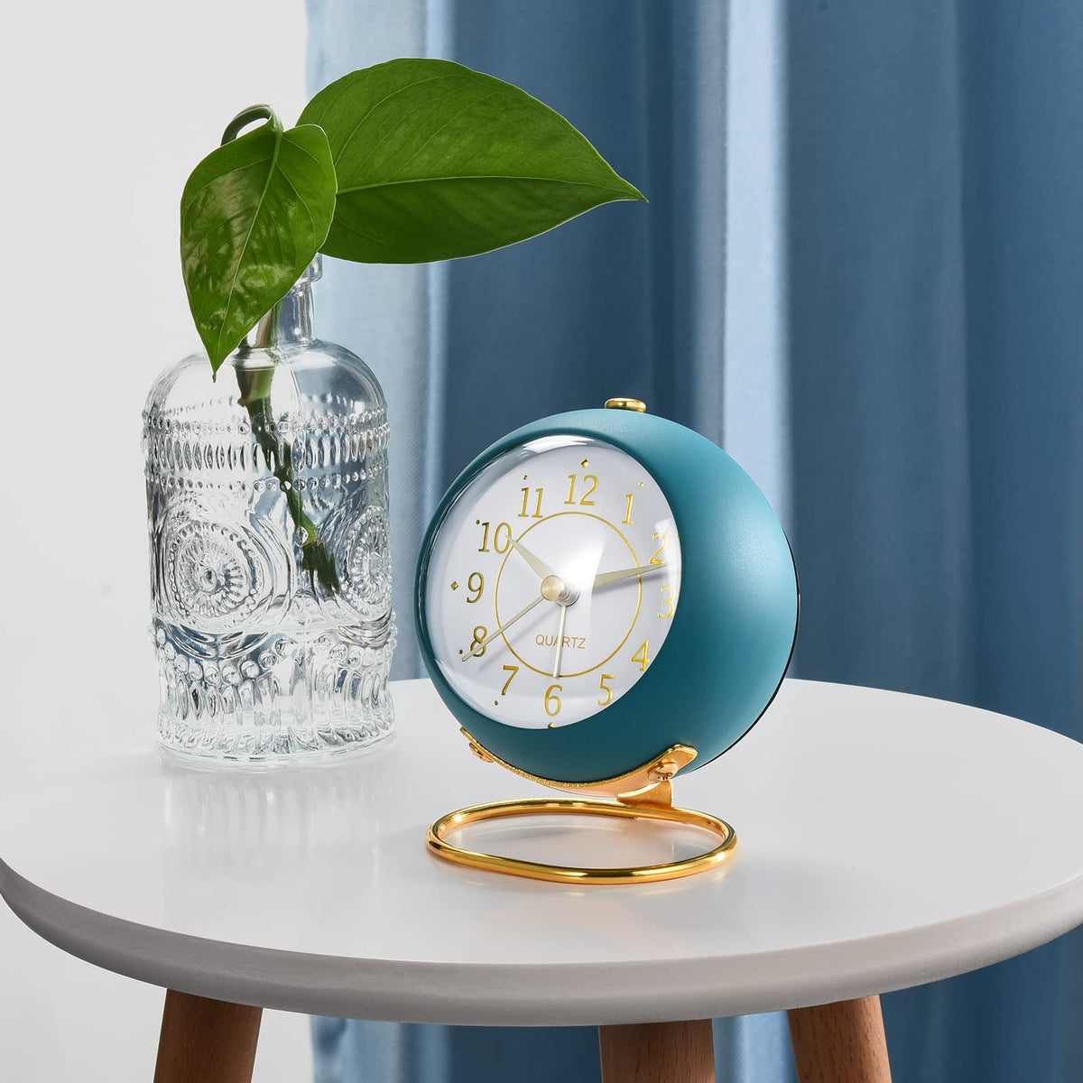 Goodinary® Nordic Metal Alarm Clock