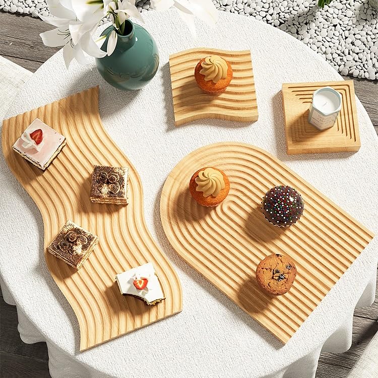 Goodinary® Wave Shaped Beech Wood Decorative Tray
