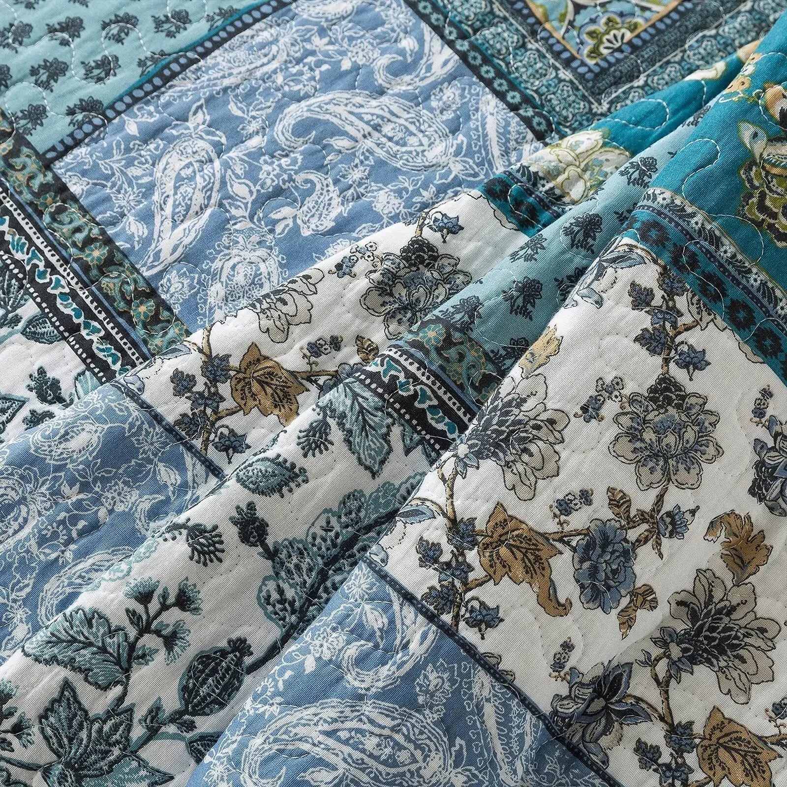 Goodinary® Patchwork Quilt Set (1 Bedspread & 2 Pillow Cases) - Goodinary