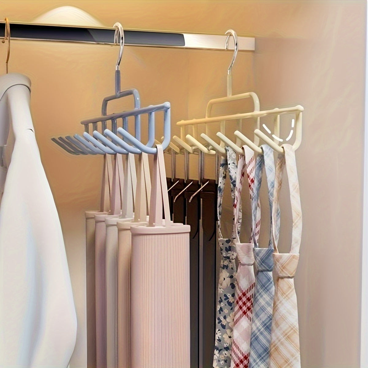 Goodinary® Rotating Multi Hook Clothes Hanger (3 Pcs)